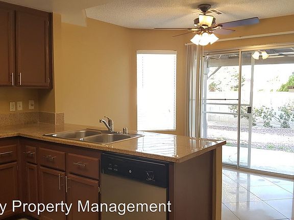 4th image of 8633 Toscana Ln