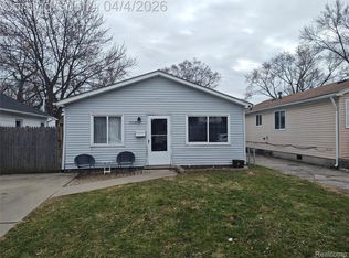 11108 Essex Ave, Warren, MI 48089