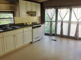 125 Woodcrest Dr, Modena, NY 12548