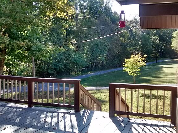 4th image of 201 Bluebird Ln