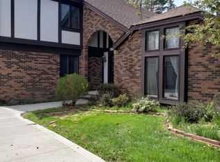10306 Tanager Trl, Brecksville, OH 44141