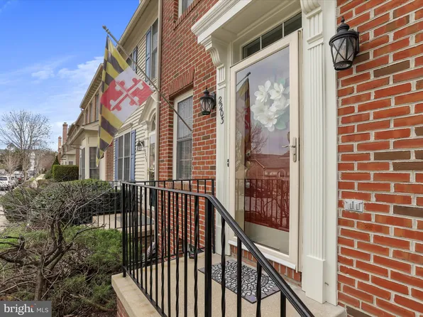 2203 Lamp Post Ln, Frederick, MD 21701