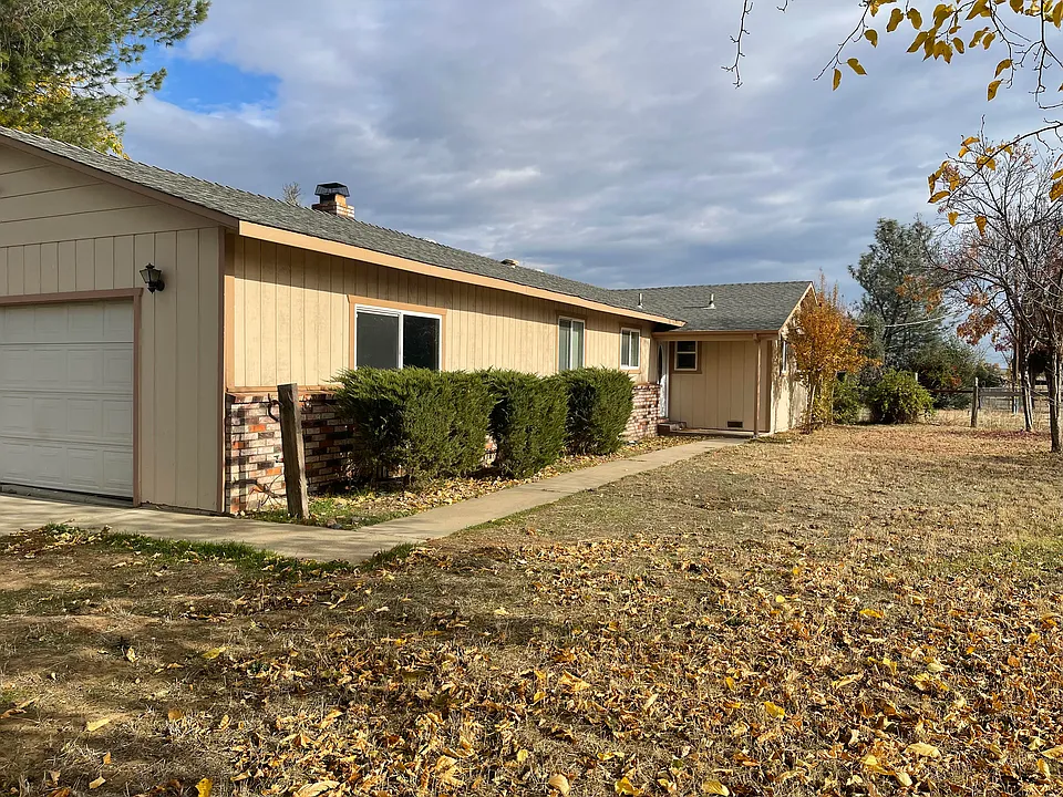 21992 Peacock Way