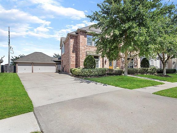 2nd image of 8510 Sunrise Meadow Ln