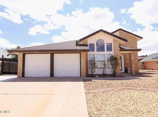 11532 Tom Ulozas Dr, El Paso, TX 79936