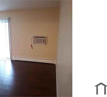 4th image of 3124 Meriday Ln APT 301