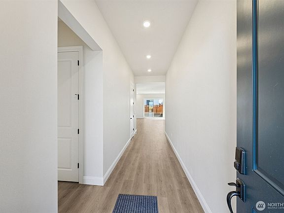 3rd image of 20814 149th Street E #1429