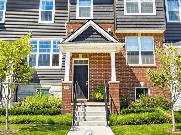 220 N Sydney Ct, Plymouth, MI 48170