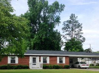 801 E Country Club Dr, Tarboro, NC 27886