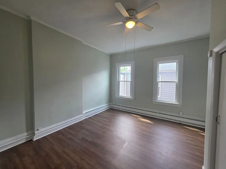 425 Walnut Street (Full Service) — Photo 27