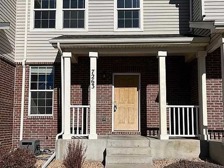 7263 Countryside Grv — Photo 1