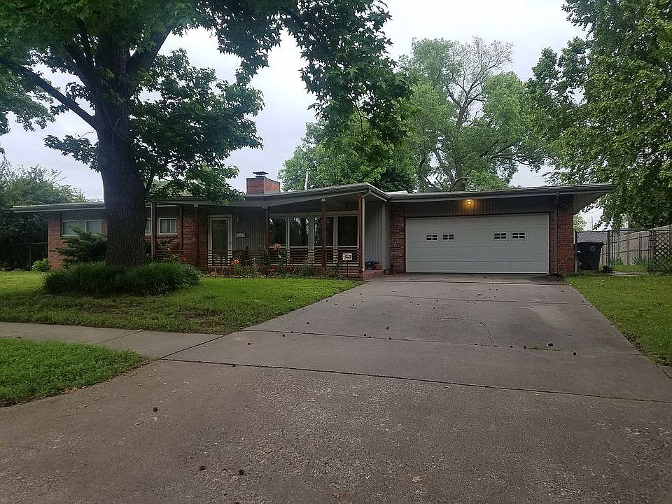 1st image of 1780 E 60th Pl