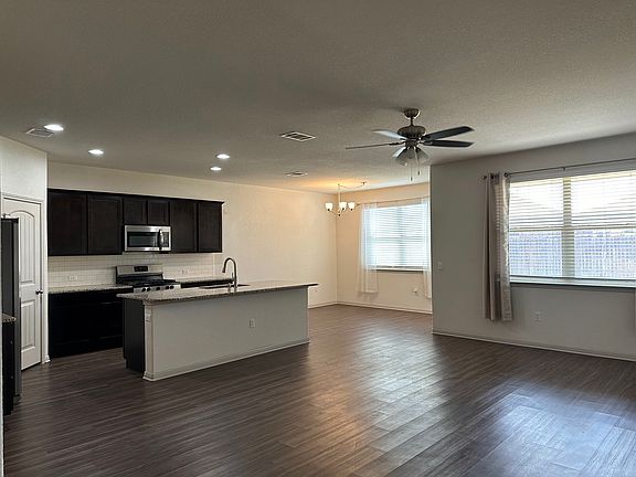 2nd image of 18308 Urbano Dr