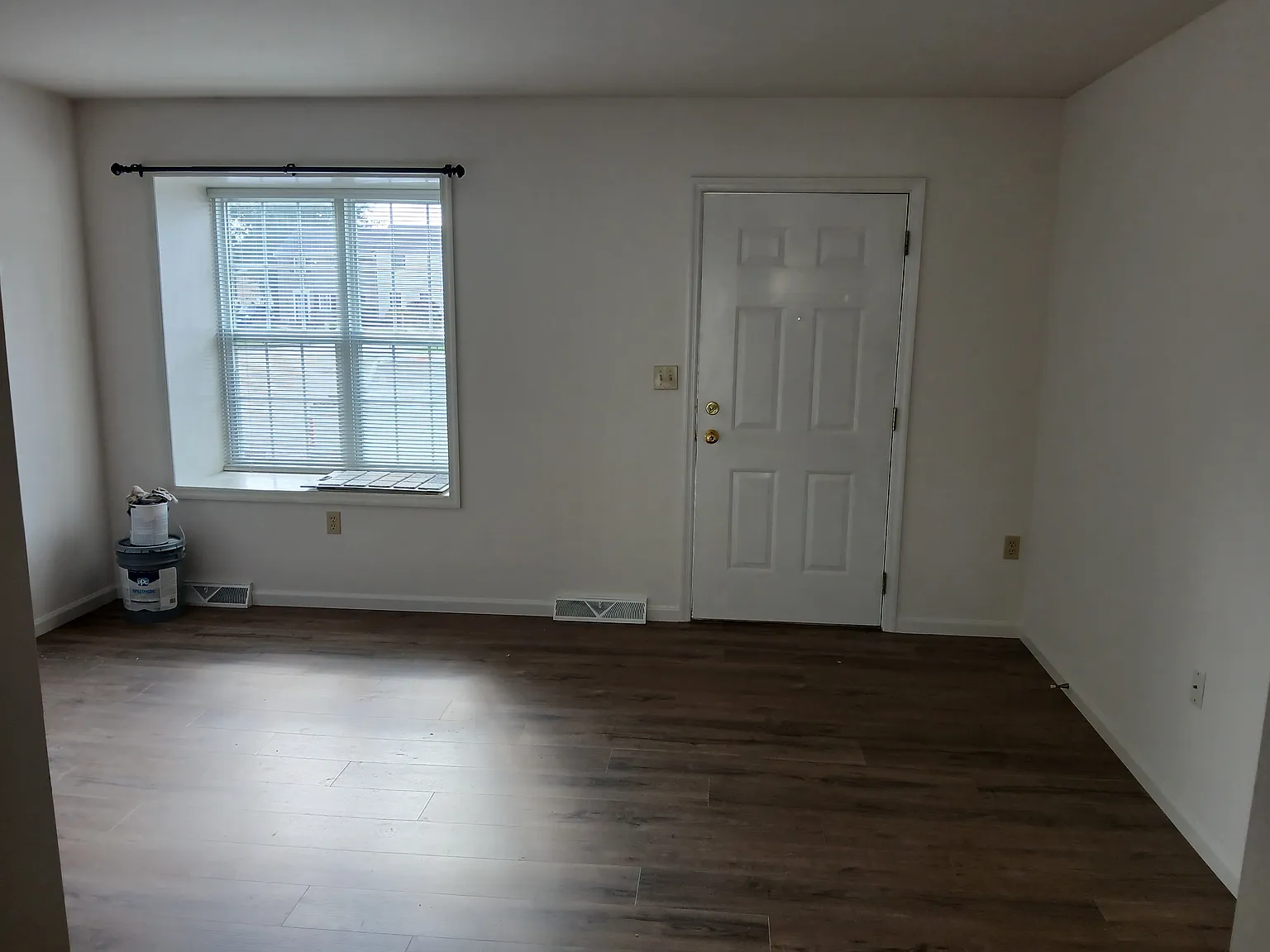 2 bed, 1.5 bath, 1120 sqft, $1,550 — Photo 1