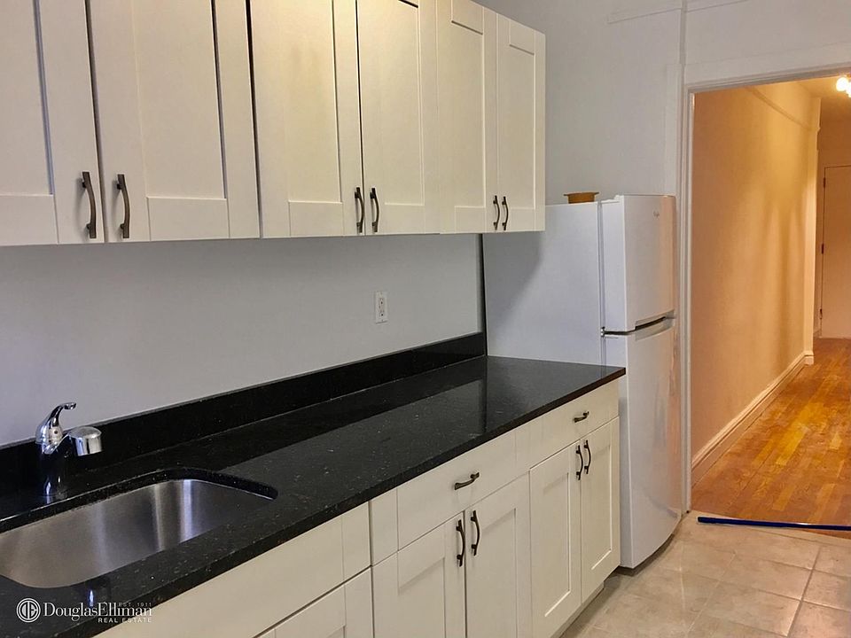 1st image of 3095 30th St APT 2E