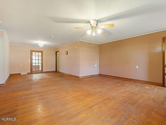 2nd image of 2705 Eastover Court