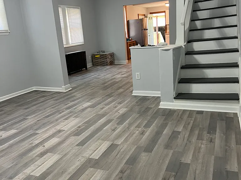 1421 Cottman Ave — Photo 3