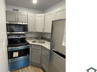 398 E Upsal St APT 1A, Philadelphia, PA 19119