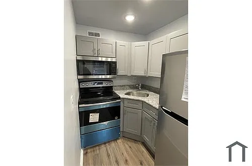 398 E Upsal St #1A Photo 1