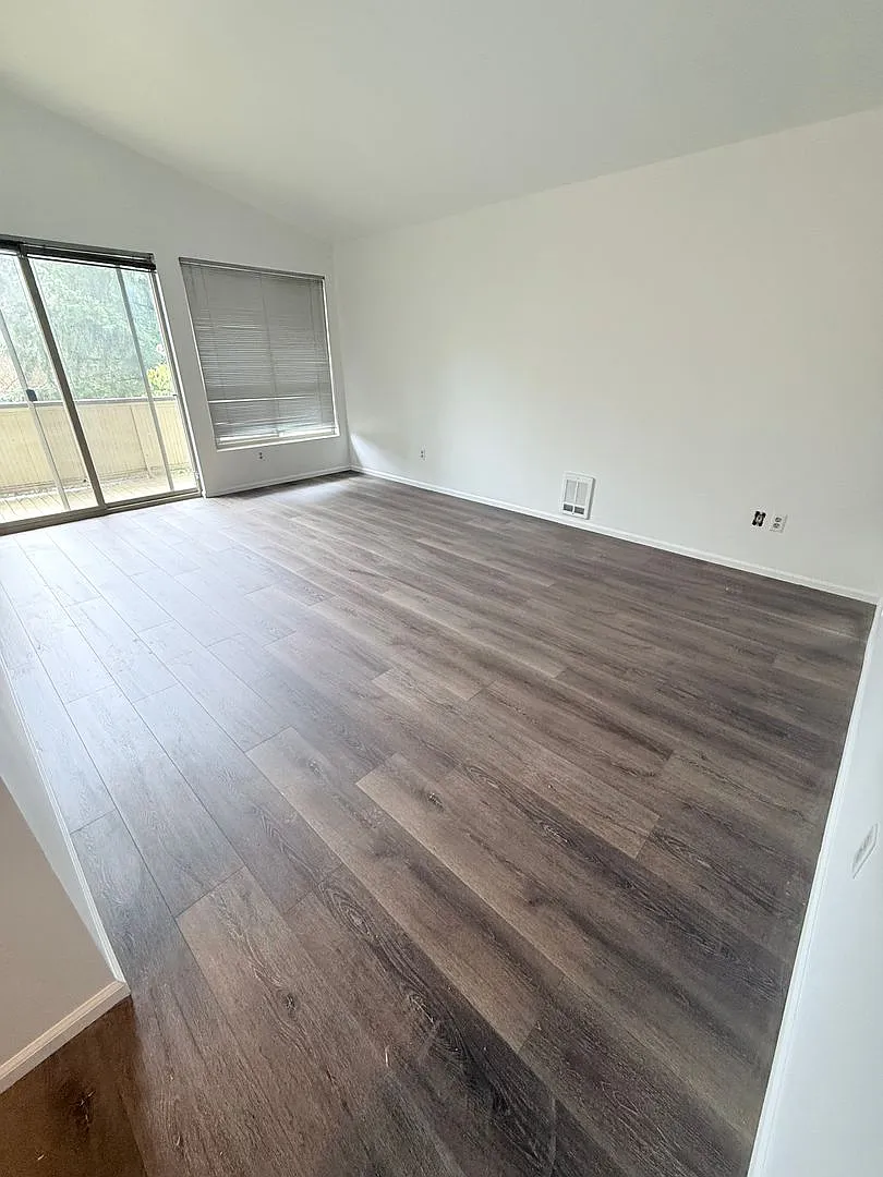 A925 - Woodhaven Apartments — Photo 3