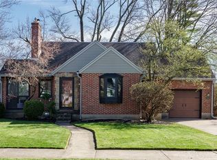 204 Carrlands Dr, Dayton, OH 45429
