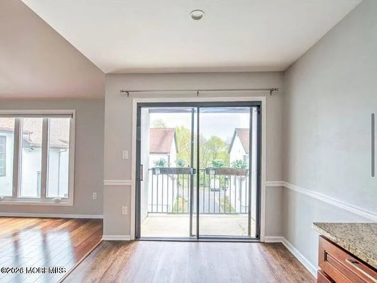 20 Tower Hill Dr #1009 — Photo 9