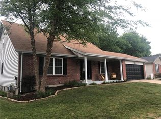 693 Rustic Valley Dr, Ballwin, MO 63021