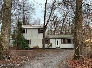 124 Fern Rd, Cresco, PA 18326