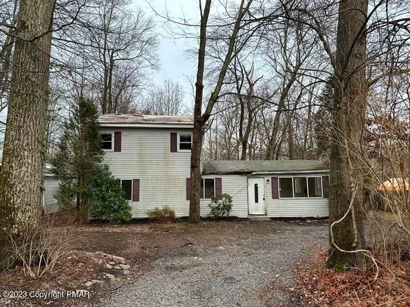 124 Fern Rd, Cresco, PA 18326