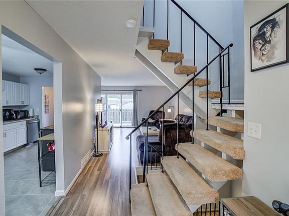 4th image of 26526 Sussex Dr