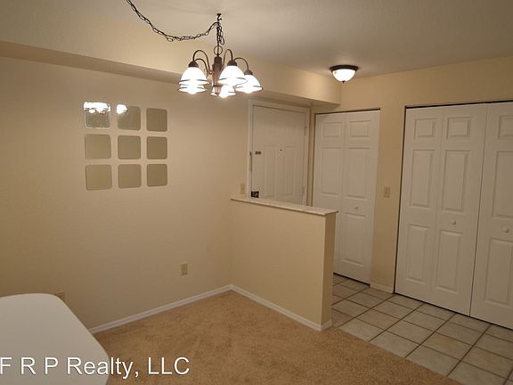 5th image of 829 Camargo Way Unit 211
