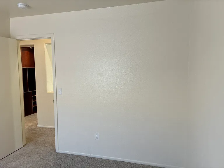 10523 W Windsor Blvd — Photo 23