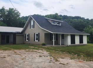 309 Melton Dr, Pineville, MO 64856