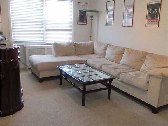 3rd image of 20 Edwards St APT 2B