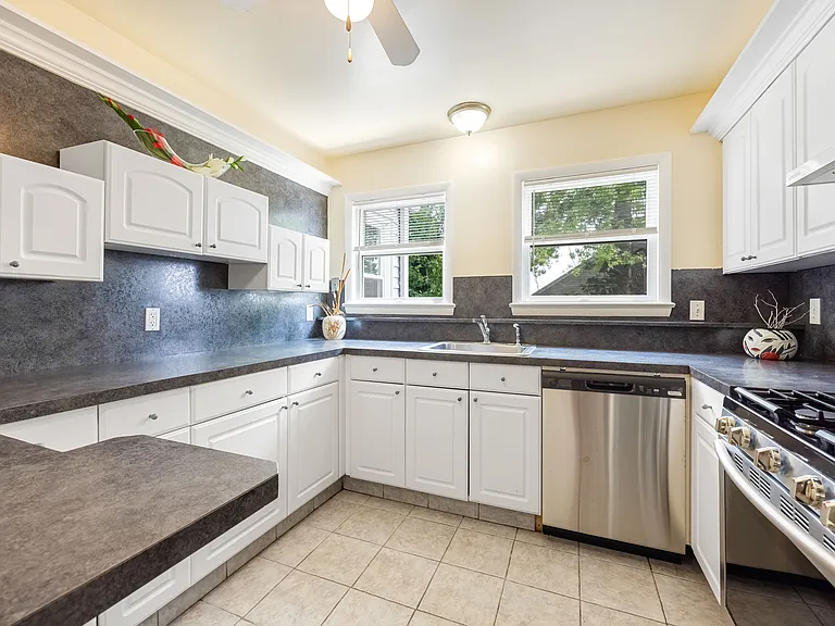 700 Kinderkamack Rd #1 — Photo 11