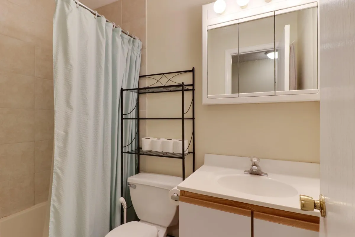 UPDATED BATHROOM - 610 S Fell Ave