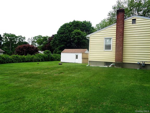 5th image of 63 Oakwood Drive