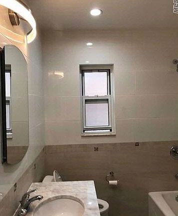 4th image of 5828 210th St