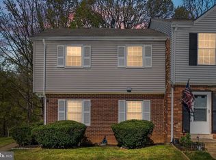 3537 Castle Hill Dr, Woodbridge, VA 22193
