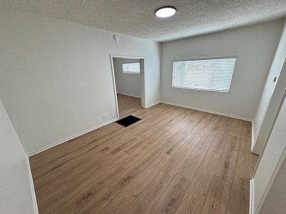 3rd image of 1793 Evans Ave APT 4