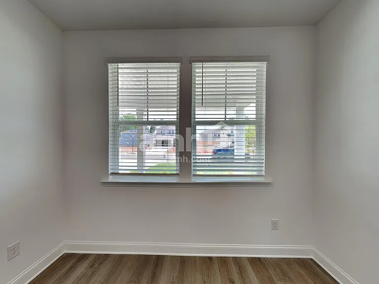 1016 Bevington Dr — Photo 12