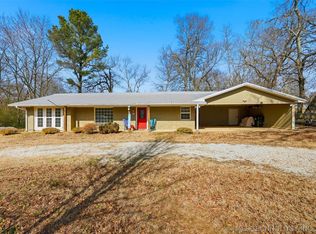805 Harkey St, Tishomingo, OK 73460