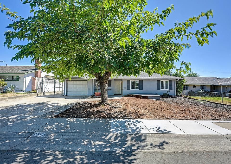 1st image of 7023 Larchmont Dr