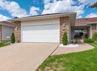 3340 Sunburst Ave, Marion, IA 52302