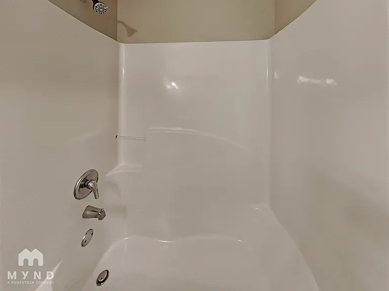 205 Ivy Ct — Photo 21