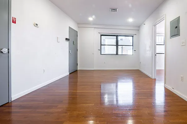 Rented by Five Stone NYC LLC | media 2