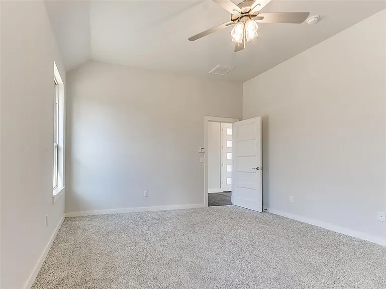 11400 NW 109th St — Photo 28