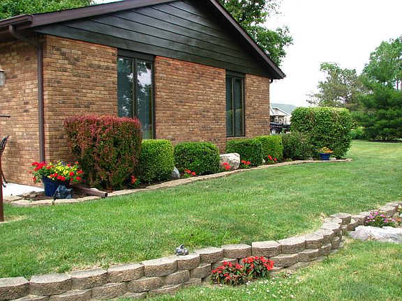 3rd image of 564 E County Road 1050 N