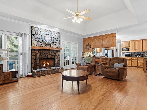 5th image of 355 Univeter Rd