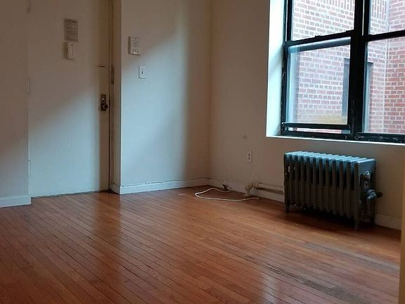 2nd image of 3167 37th St APT 14